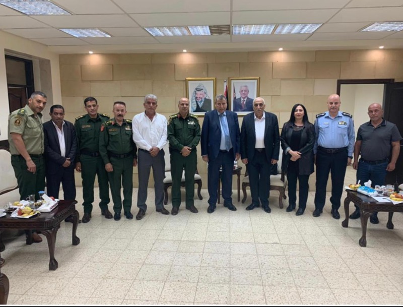 الوزير خوري يبحث مع أبو العسل سبل حل بعض الاشكاليات التي تواجه الكنائس في أريحا