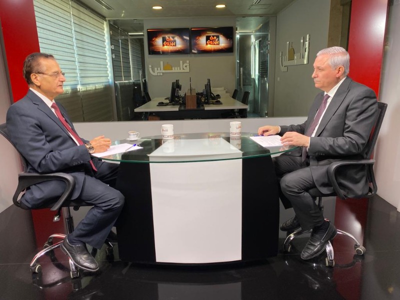 الوزير منصور في حوار مع تلفزيون فلسطين: الرئيس محمود عباس يعمل بإصرار لاكتساب  دولة فلسطين العضوية الكاملة في الأُمم المُتّحدة