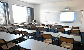 اللجنة الطالبية دعت إلى ترك خيار فتح المدارس والمعاهد للمدراء