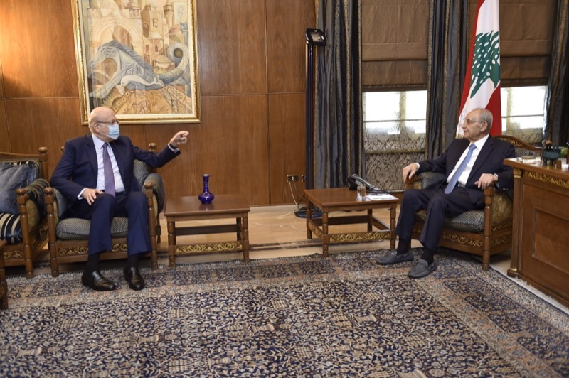 الرئيس بري عرض الاوضاع العامة مع الرئيس نجيب ميقاتي واستقبل النائب طلال ارسلان وتلقى رسالة تهنئة بالاستقلال من رئيس مجلس الامة الكويتي