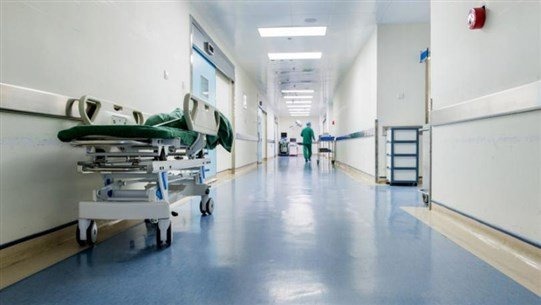 هل يتوقّف العمل في المستشفيات الحكوميّة؟