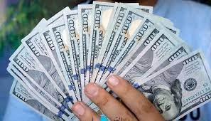 إرتفاع كبير بسعر صرف الدولار في السوق السوداء صباح اليوم