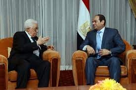 الرئيس عباس يجتمع مع نظيره المصري