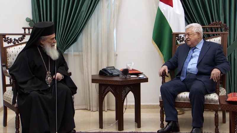 الرئيس عباس يستقبل بطريرك القدس للروم الأرثوذكس