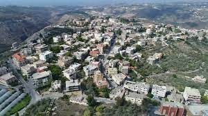 شباب كفرحتى يواجهون الظروف السيئة على طريقتهم