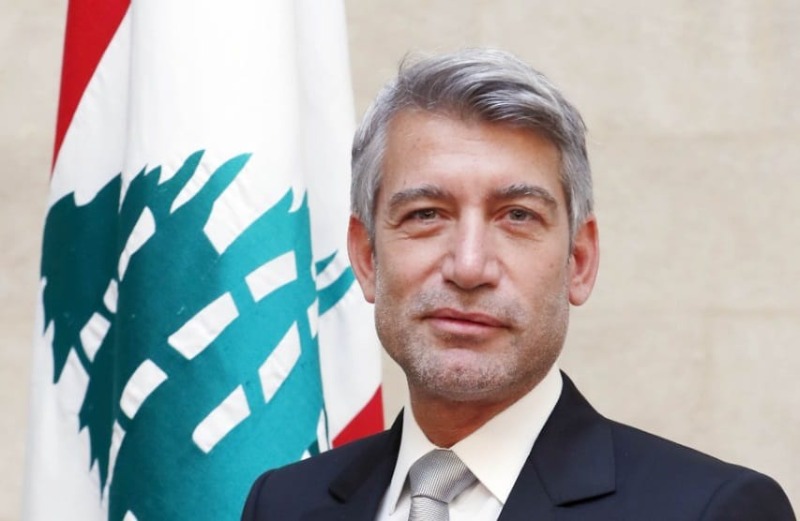 ماذا طلب وزير الطاقة من قائد الجيش؟