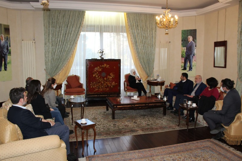 باسل الحسن التقى بهية الحريري في مجدليون : التوافق الداخلي اللبناني أساسي بأي إجراء يخص حقوق الفلسطينيين وقرار وزير العمل الأخير والطعن فيه مسألة تحتاج لحوار