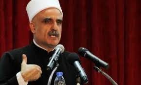 شيخ العقل: لكشف المجرمين ومعاقبتهم