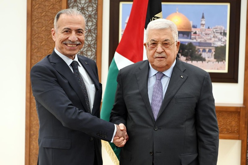 الرئيس عباس يستقبل سفير دولة فلسطين لدى اسبانيا