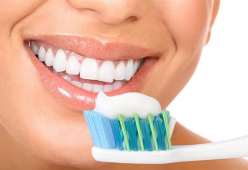 هل يضر ابتلاع معجون الأسنان بالصحة؟