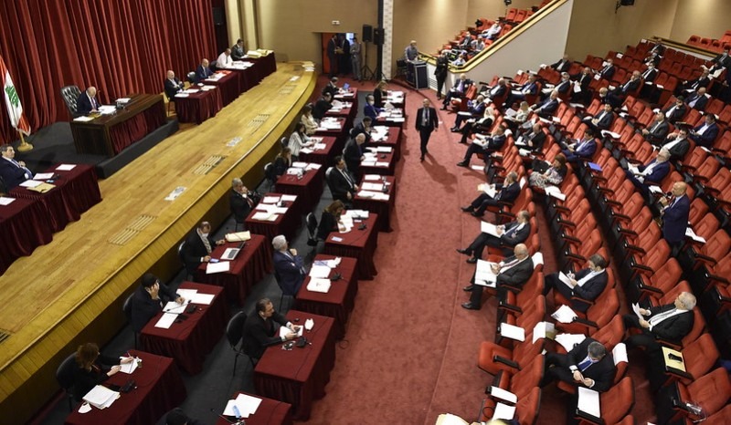 مجلس النواب يقرّ الدولار الطالبي ويمدد ولاية المجالس البلدية والاختيارية