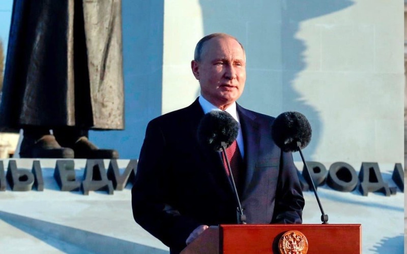 بوتين: الانتقام من هزيمة القرم