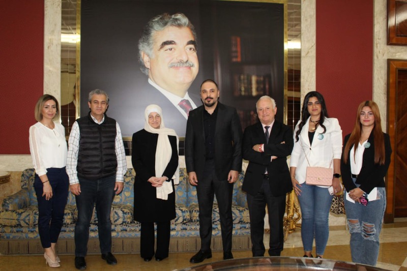 هبة أدوية من "عياش الطفولة" لمستوصف الحريري الطبي .. وبهية الحريري تستقبل الفنان رامي عياش ووفد الجمعية