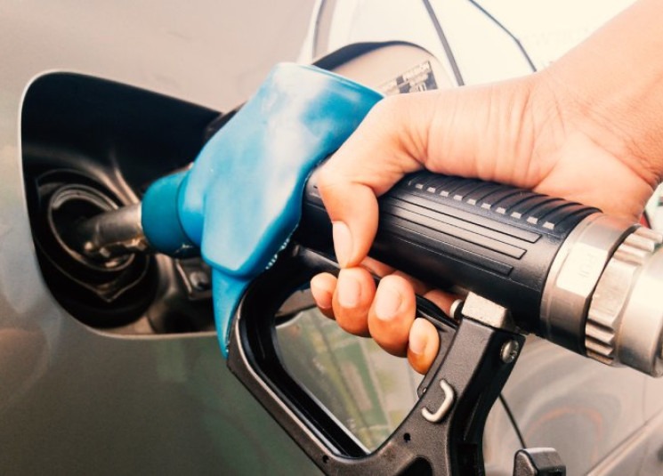 إنخفاض في سعر البنزين.. وماذا عن سعر المازوت والغاز؟