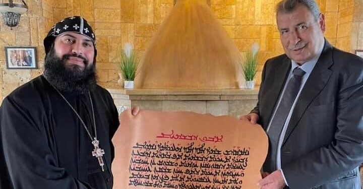 د. خوري يهنىء الراهب بولس خانو...