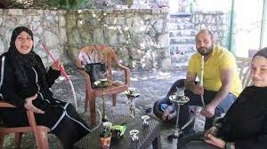 قهوة ونرجيلة ومنجيرة أبو حسين من أجل جرعة صمود  الناس إلى البراري... متنفّسهم الوحيد