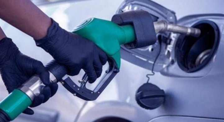 ابو شقرا: ميقاتي اذكى من أن يسعر البنزين بالدولار