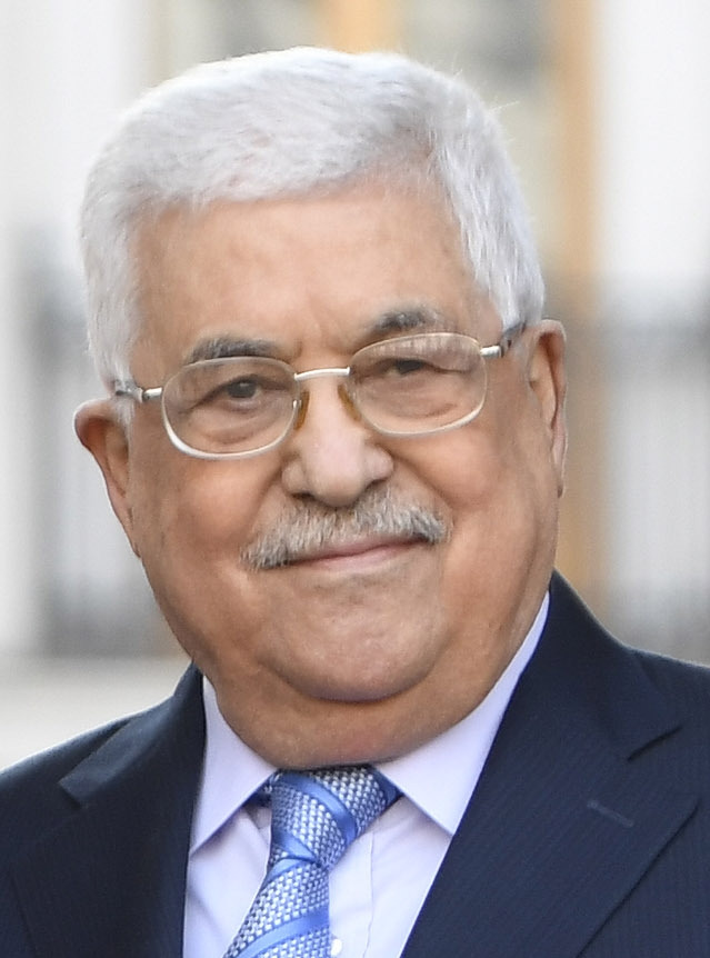 الرئيس عباس يهنئ القادة القدومي والزعنون وغنيم وقريع والنتشة وشعث بعيد الأضحى