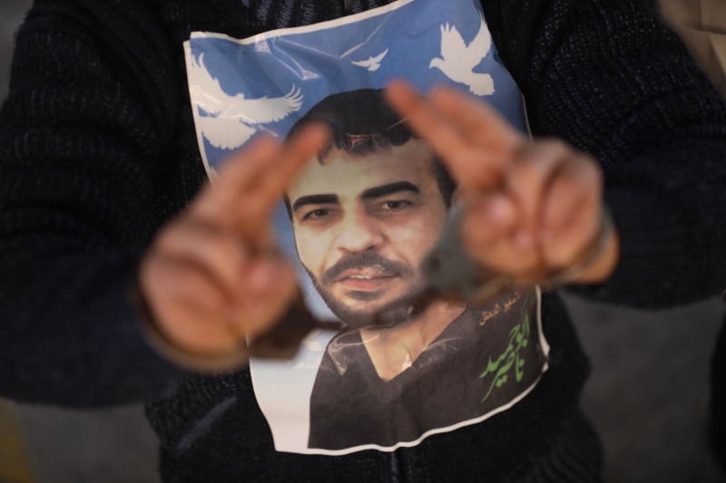 نقل الأسير ناصر أبو حميد لمستشفى "أساف هروفيه"