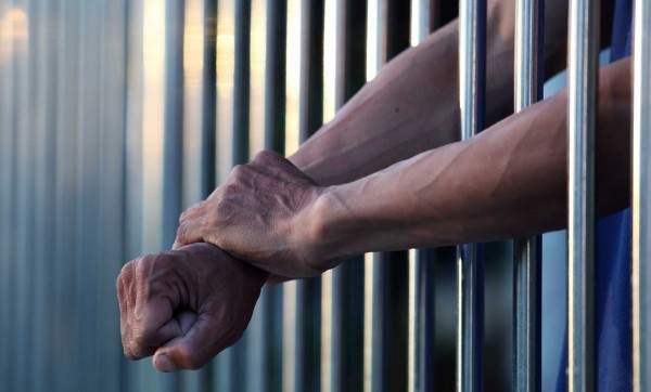 بتحريض من صديقه سرق مبالغ ماليّة كبيرة في صيدا.. وقوى الأمن تتحرّك