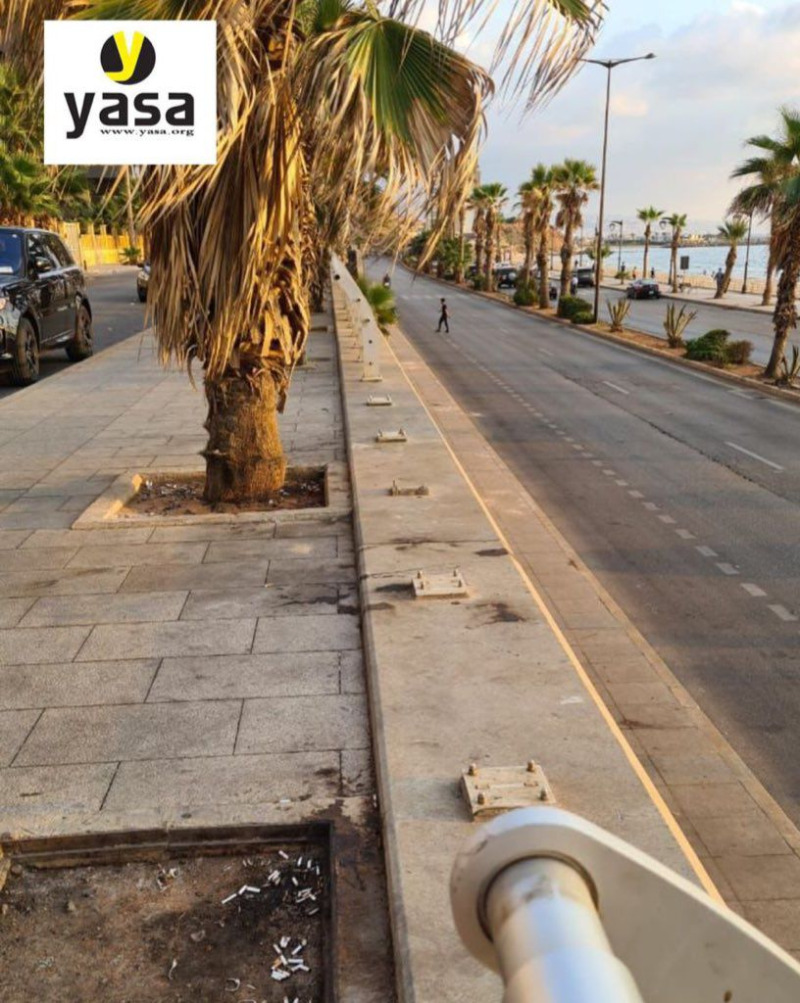 كورنيش الرملة البيضاء...سرقوا الدرابزين