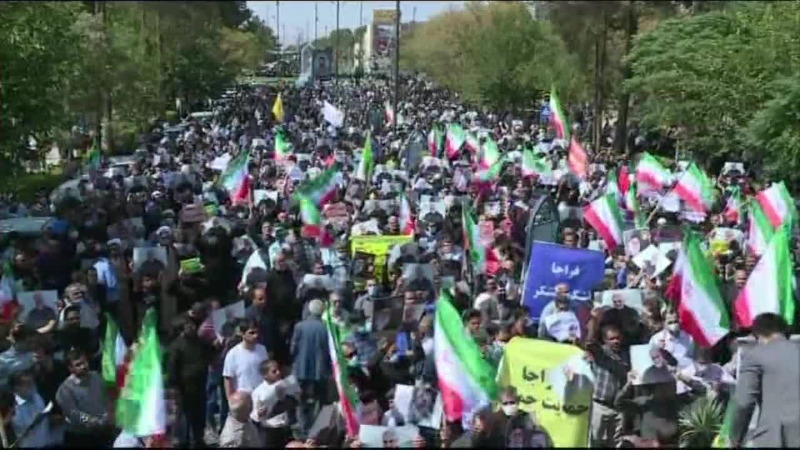 بالفيديو.. مسيرات مليونية في إيران دعما للدولة ومؤسساتها ورفضاً لأعمال الشغب