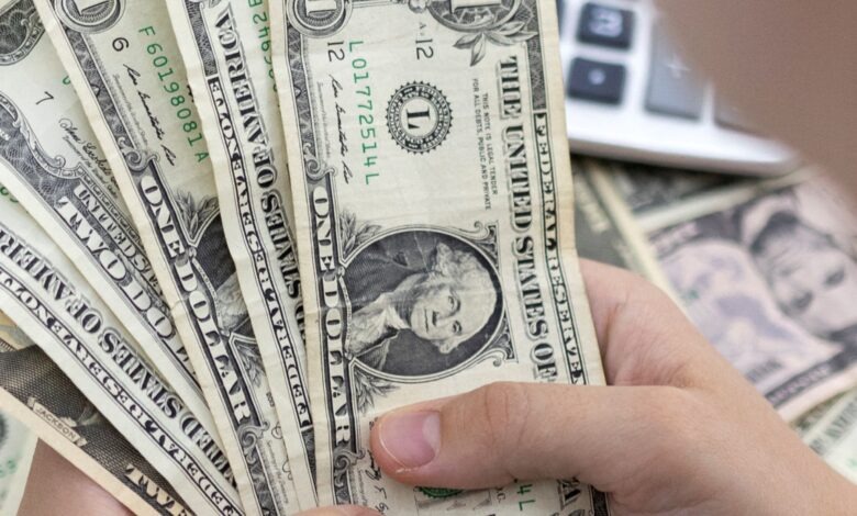 سعر صرف الدولار عصر اليوم الأربعاء