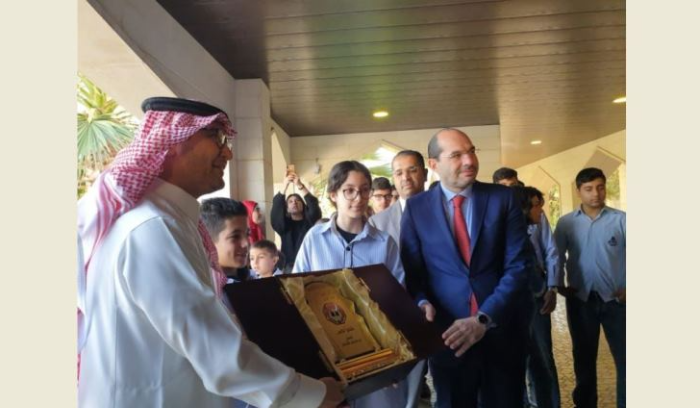 مراد خلال استقباله السفير بخاري: نتمسك بكل بنود اتفاق الطائف