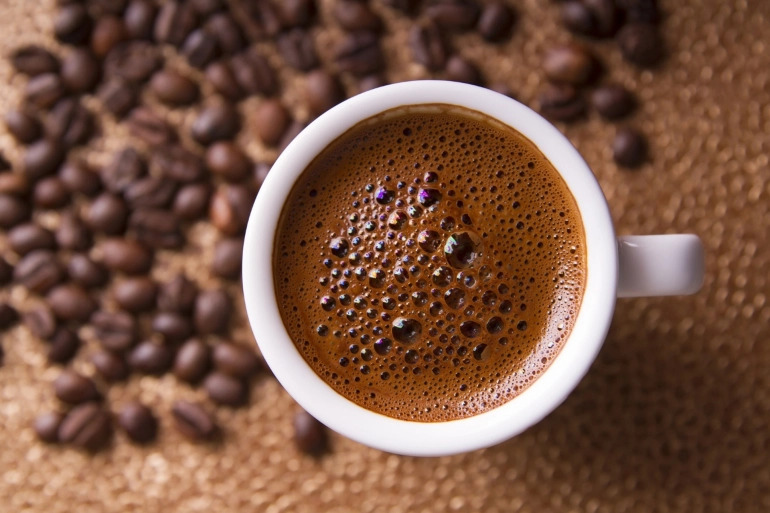 احذر تناول القهوة في هذا التوقيت
