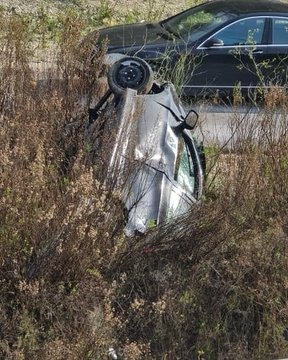 بالفيديو: وفاة فتاة وجرح أخرى في حادث سير مروع على أوتوستراد الصرفند - الزهراني