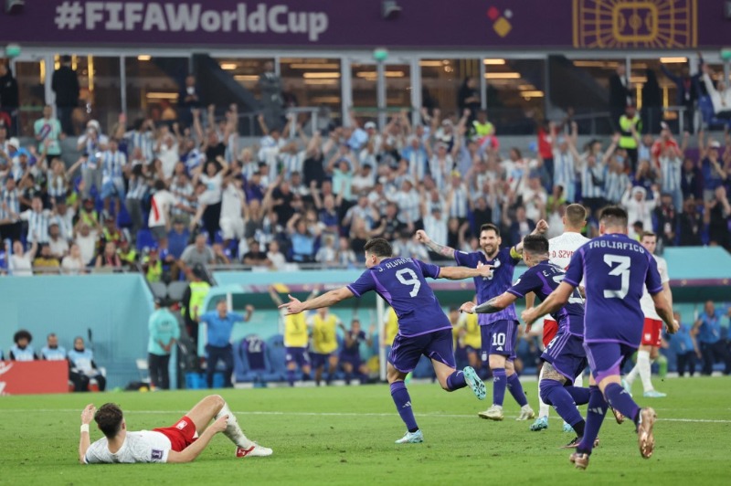 الأرجنتين وبولندا الى دور الـ16 في كأس العالم