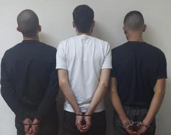 عصابة مسلّحة قامت بعملية سطو لأحد المنازل في بشامون…