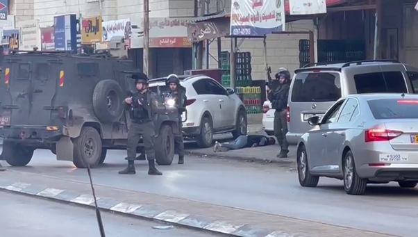 بالفيديو.. الاحتلال يعدم فلسطينياً أعزلاً من المسافة صفر في نابلس
