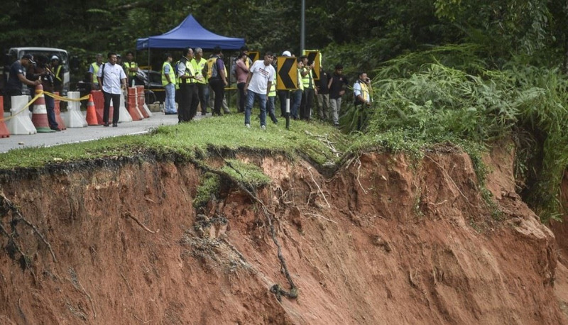 عشرات القتلى والمفقودين حصيلة انهيار أرضي في ماليزيا!