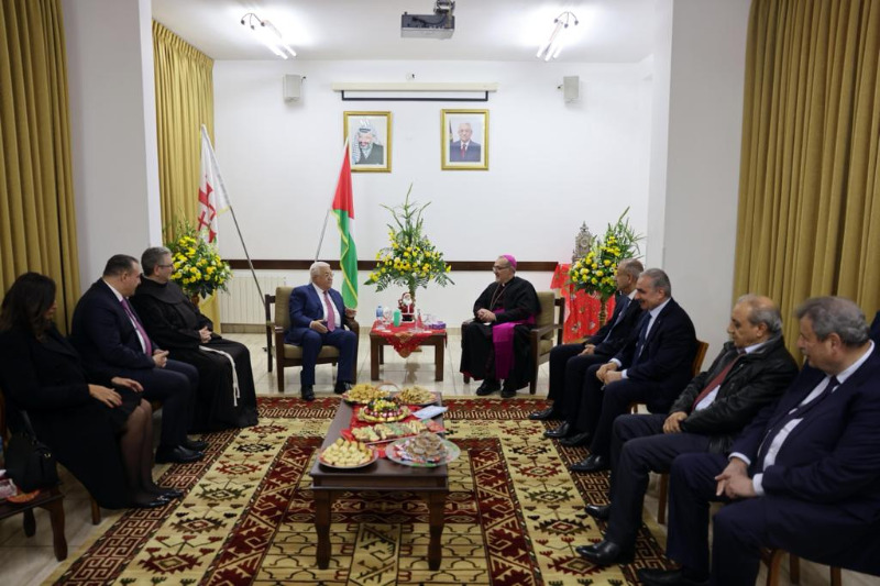 الرئيس عباس من العشاء الميلادي في بيت لحم: لن نقبل بمواصلة استهداف الاحتلال للوجود المسيحي في فلسطين
