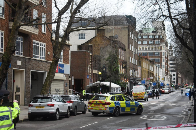 لندن: إصابة 3 نساء وطفلة في إطلاق نار بالقرب من كنيسة