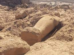 بالصور: إكتشاف مقبرة ملكية أثرية في مصر