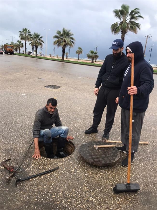 بلدية صيدا تواصل إستنفار فرق الطوارىء لمواجهة تداعيات العاصفة "فرح"