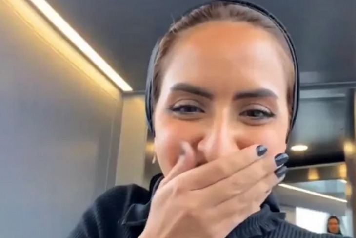 أول جواز سفر عماني في بن غوريون".. حملة استنكار لزيارة المُدوِّنة!