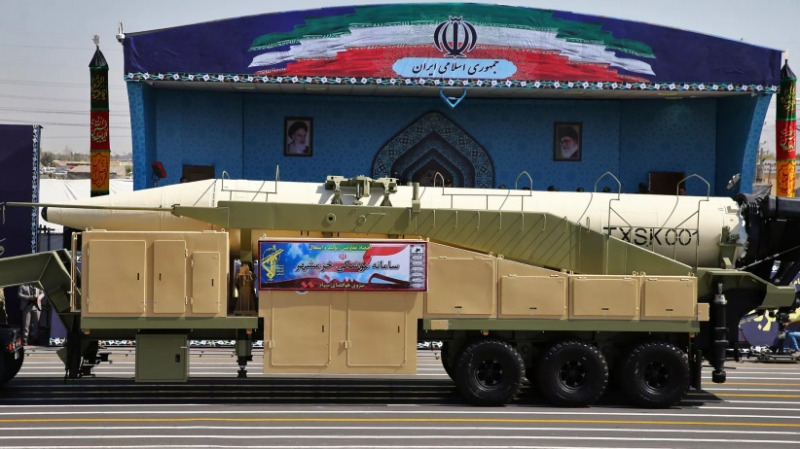 ايران: صاروخ كتب عليه "الموت لإسرائيل"