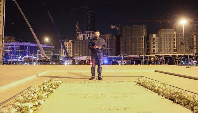 بالصورة.. هذا ما فعله الحريري فور وصوله إلى بيروت