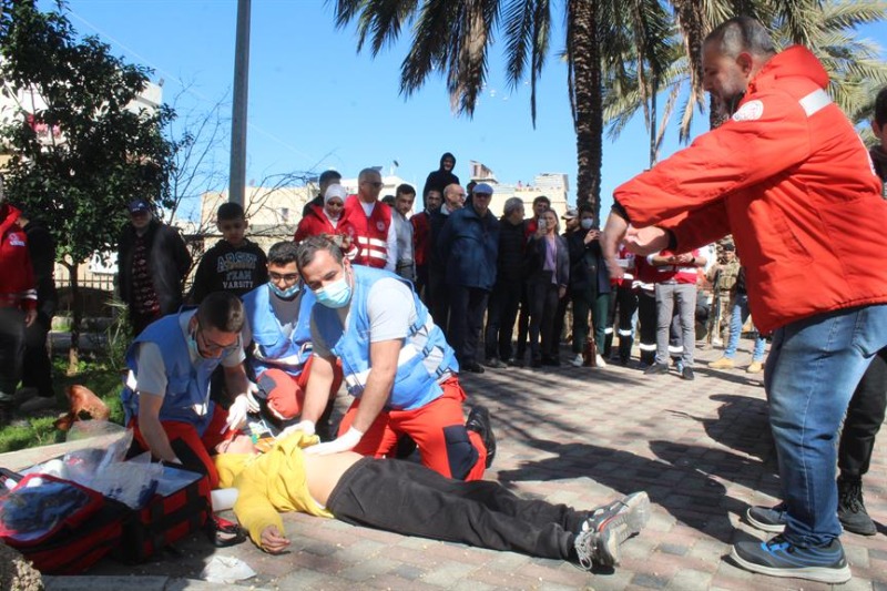مناورة إنقاذية في صيدا  بمشاركة إطفاء البلدية  والصليب الأحمر اللبناني وفوج الإنقاذ الشعبي