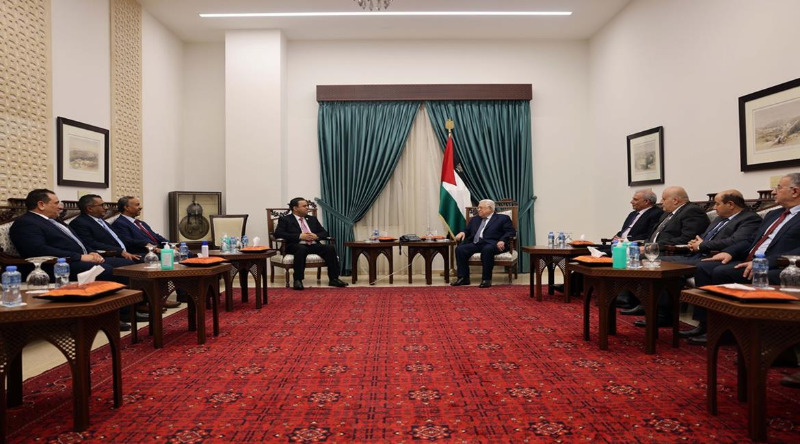 الرئيس عباس يستقبل وزير العمل والتأهيل الليبي