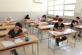 بعد أكثر من شهرين على الإضراب.. هل ستحصل الامتحانات الرسمية؟