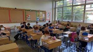 بعد إضراب استمر أكثر من شهرين.. المدارس الرسمية عاودت فتح أبوابها اليوم