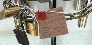 اقفال سوبرماركت التوفير في عين الدلب بالشمع الاحمر وتوقيف مديره