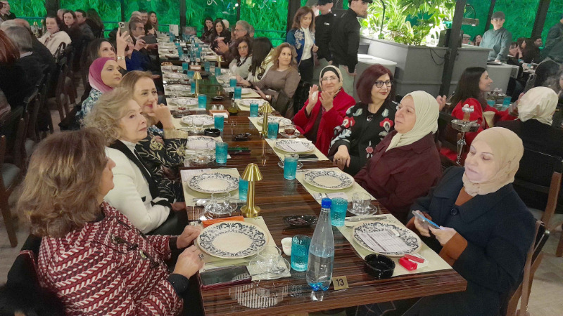 "أهلنا" أقامت سحورها الرمضاني لدعم "مشروع رعاية المسن" بمشاركة "فرقة المادحين"