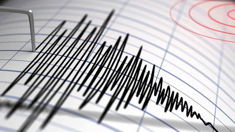 زلزال بقوة 5.5 درجات قبالة السواحل الإندونيسية