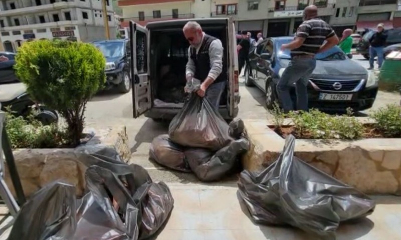 بالصور: ضبط كمية كبيرة من اللحوم الفاسدة في النبطية!