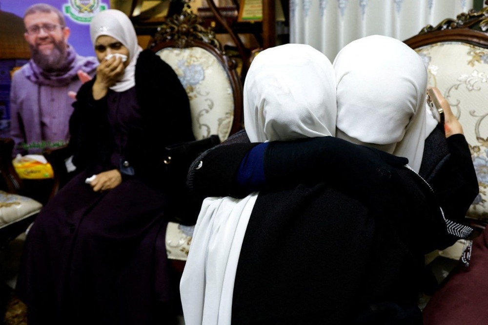 صور من بيت الأسبر الشهيد الشيخ خضر عدنان في جنبن